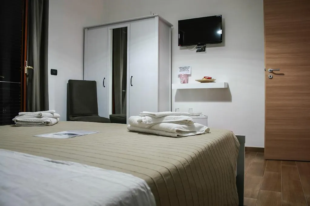 Zia Bi Bed And Breakfast 나폴리 0*,