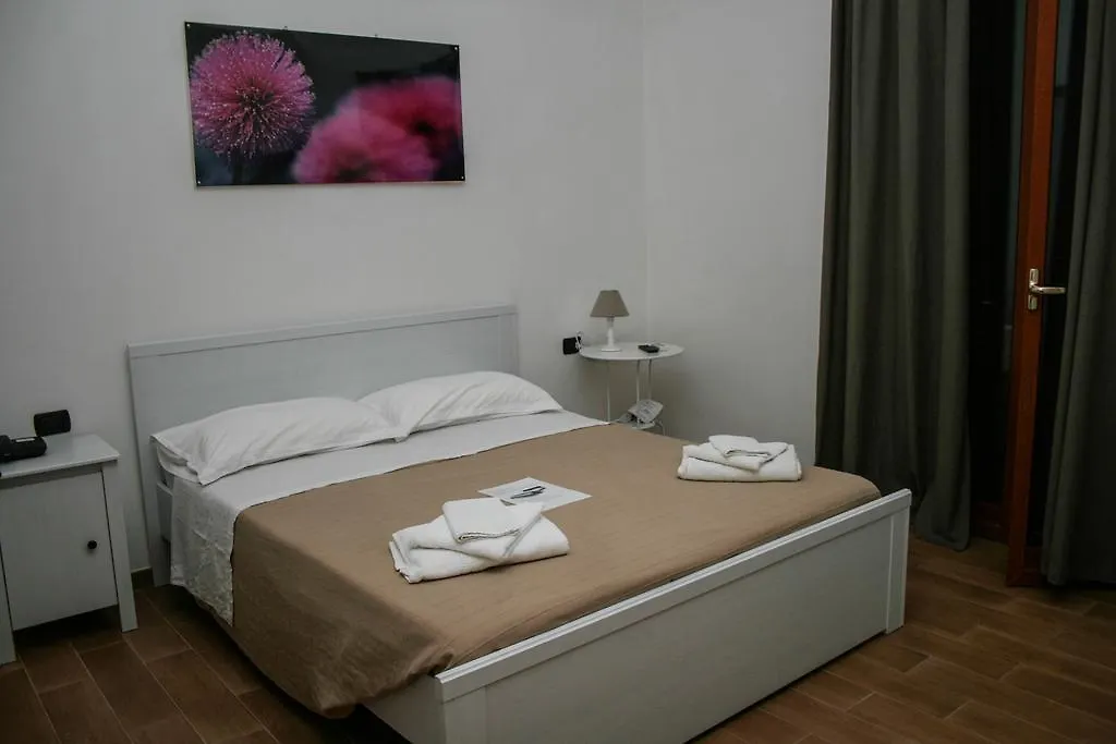 Zia Bi Bed And Breakfast 나폴리 0*,