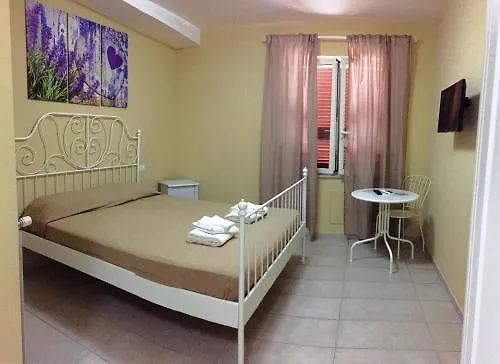 Zia Bi Bed And Breakfast Nápoles Italia